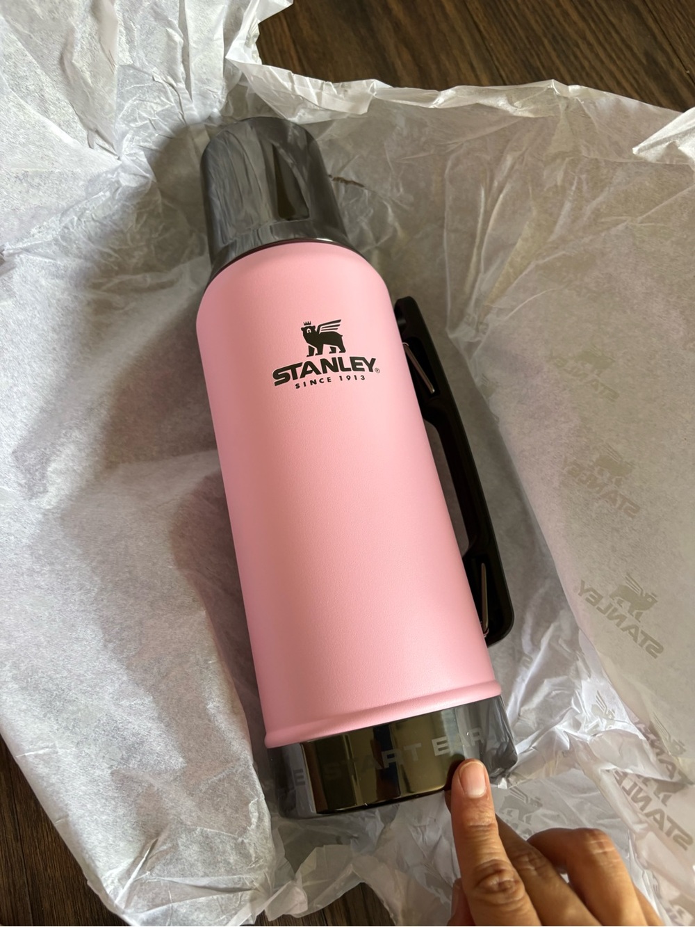 Stanley x Messi Pink Flow Mate